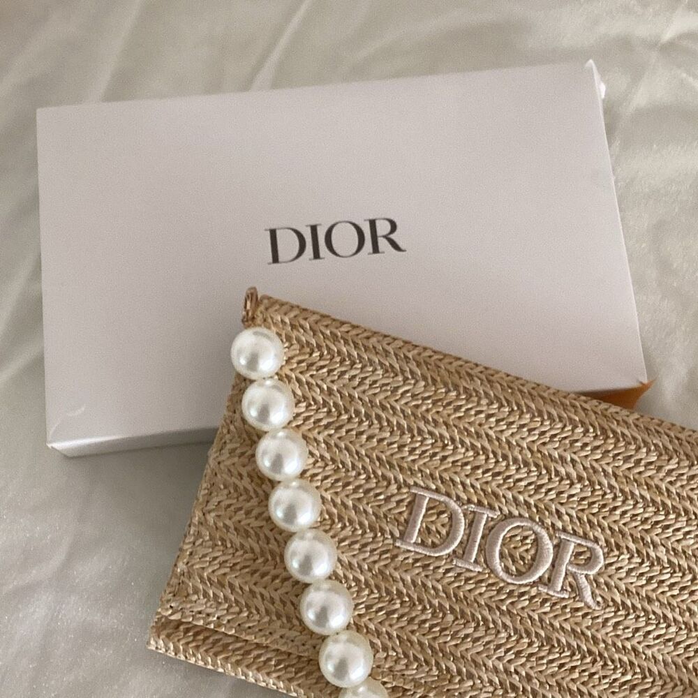 NIB Christian Dior Raffia Clutch Purse w/ Pearl Handle GWP Lip Samples Rattan - Picture 3 of 6